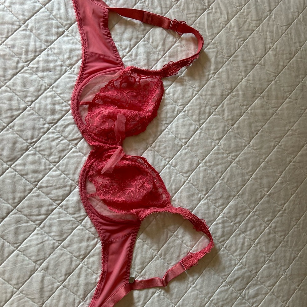 Bra - Picture 9 of 13